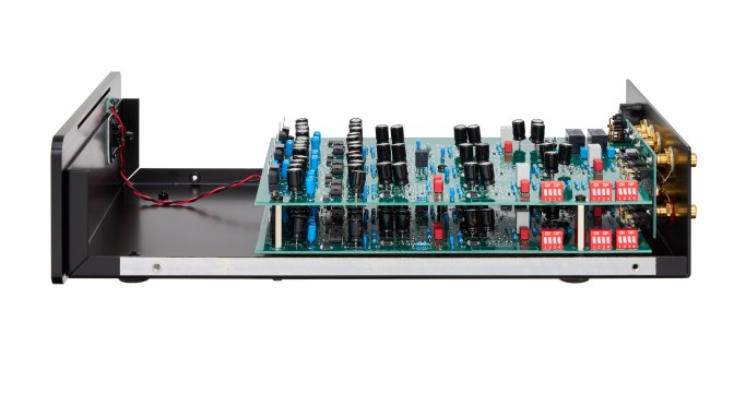 “Blown away”: Hi-Fi Choice gets very excited about Exposure’s VXN active crossover with Kudos Audio’s Titan 505 loudspeakers