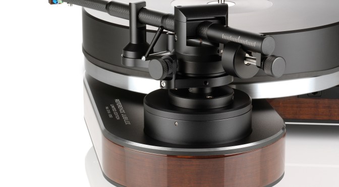 “Outstanding”: Hi-Fi News gets the bunting out for Clearaudio’s Reference Jubilee turntable